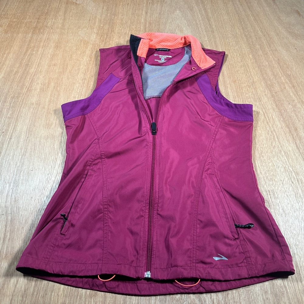 Brooks Running Vest Women Medium Magenta Pink Shelter Technology Lightweight Zip